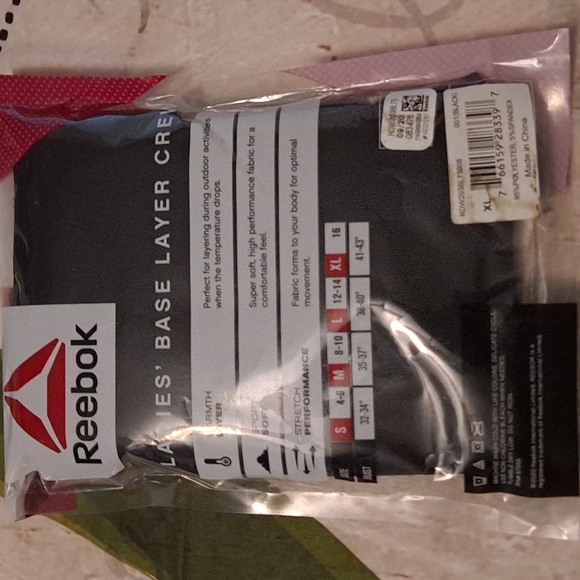 2pc Reebok Soft performance warmth layer set - Picture 2 of 3